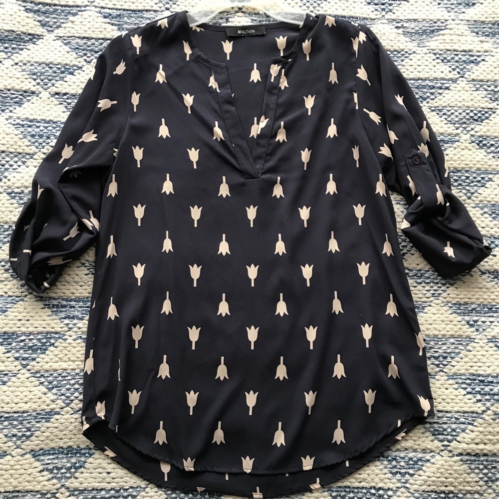 41Hawthorn Charcoal Gray Split Neck Tulip Top XS